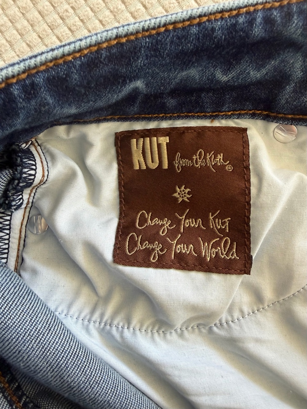 KUT from the KLOTH- Lucy Wide Leg medium wash Jeans size 8 Women’s color Ione - Picture 8 of 10
